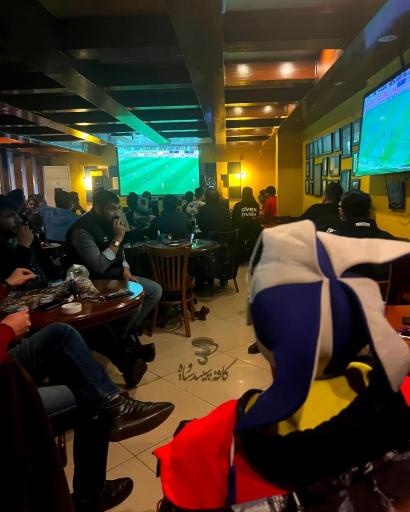 عکس کافه سپید و سیاه