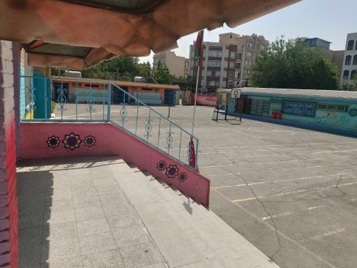 عکس دبیرستان دخترانه شهید عراقی