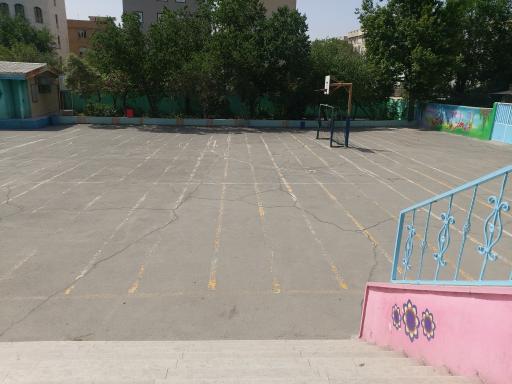 عکس دبیرستان دخترانه شهید عراقی