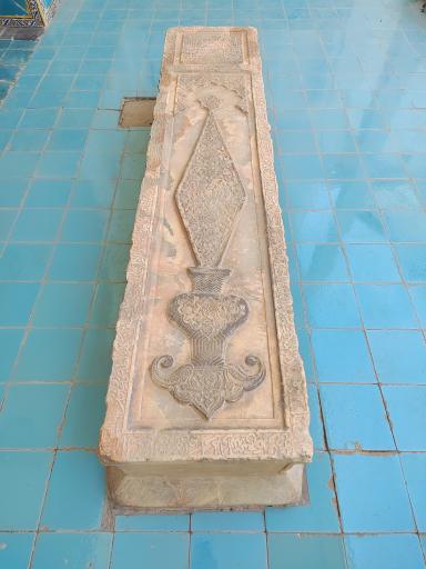 عکس مقبره خواجه نظام الملک و مقبره ملکشاه سلجوقی