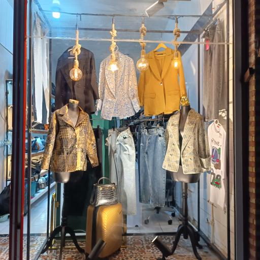 عکس پوشاک لنا