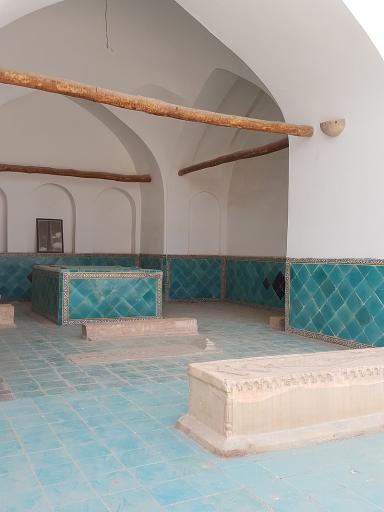 عکس مقبره خواجه نظام الملک و مقبره ملکشاه سلجوقی