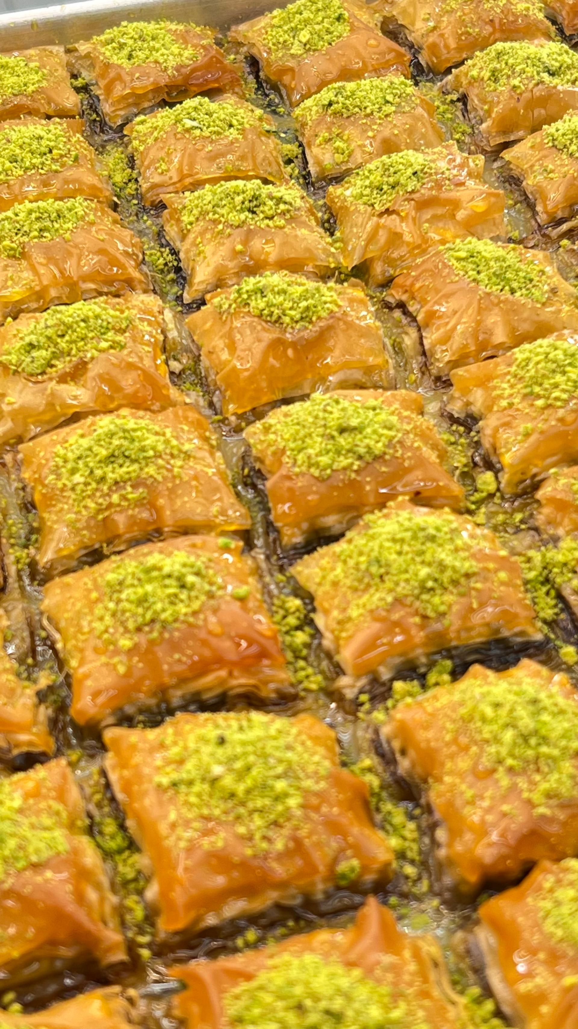 عکس سوغات و باقلوا ارمغان (شعبه مرکزی)