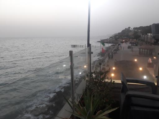 عکس کافه آزادی