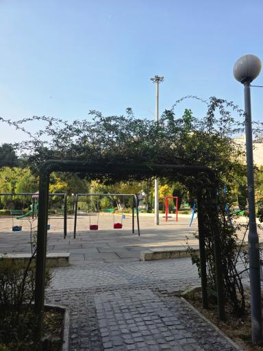 عکس بوستان سید جمال الدین اسدآبادی