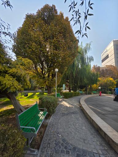 عکس بوستان سید جمال الدین اسدآبادی