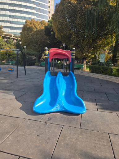 عکس بوستان سید جمال الدین اسدآبادی