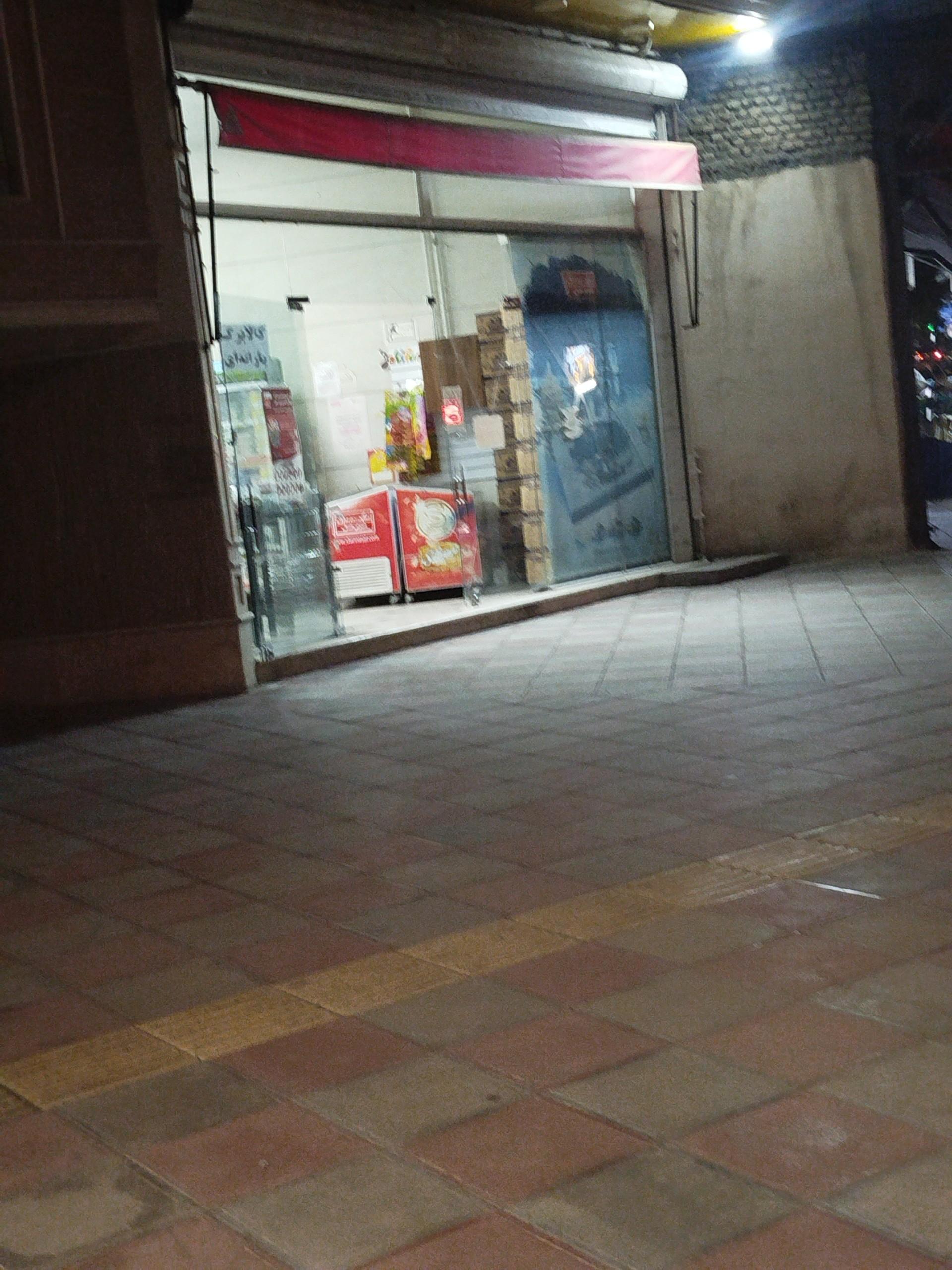 عکس شیرین عسل چهاراه گلشن 