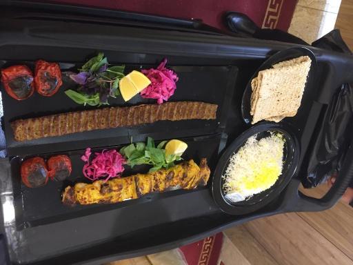 عکس مجتمع غذایی شبانه روزی شادی