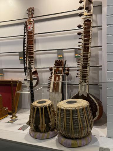 عکس موزه موسیقی اصفهان