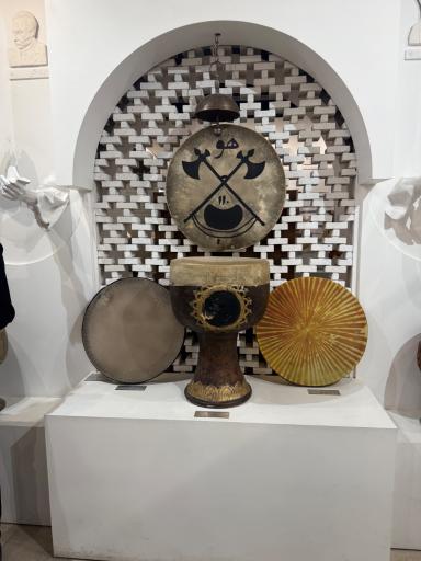 عکس موزه موسیقی اصفهان