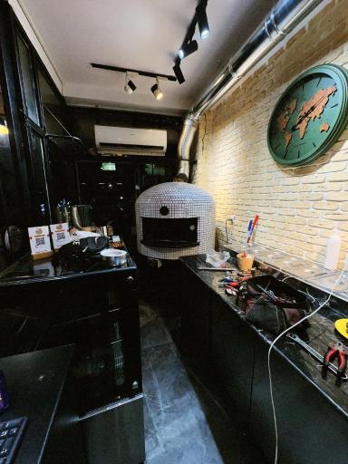 عکس کافه پیزاچی