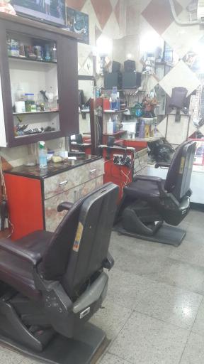 عکس پیرایشگاه یاور