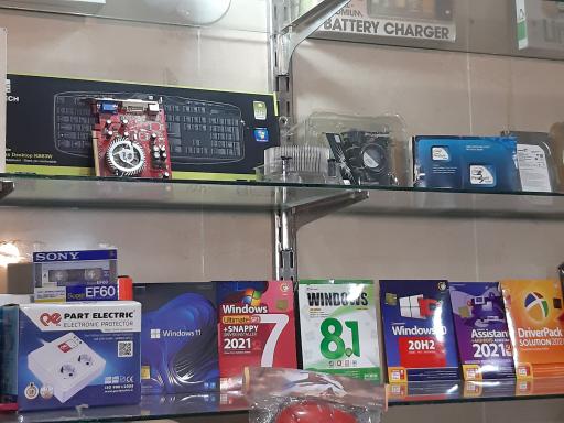 عکس تعمیرات رایانه و تلفن پاناسونیک باران