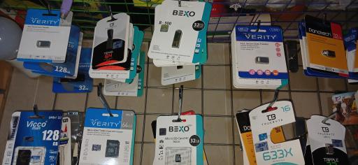 عکس تعمیرات رایانه و تلفن پاناسونیک باران