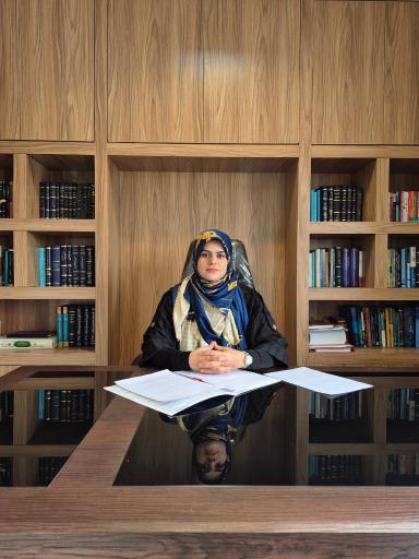 عکس دفتر وکالت مریم کریمی