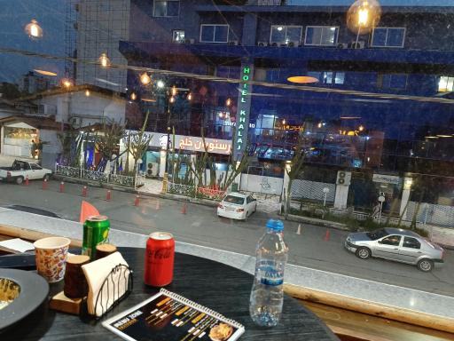 عکس رستوران ایتالیایی زون