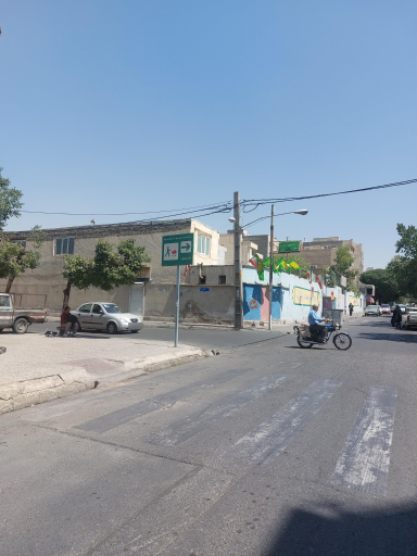 عکس دبیرستان دخترانه پارس