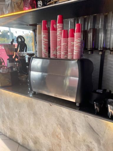 عکس کافه لارین