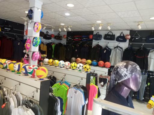 عکس فروشگاه لوازم ورزشی ایران ورزشی