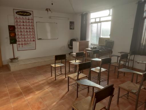 آموزشگاه رانندگی ایران ما 