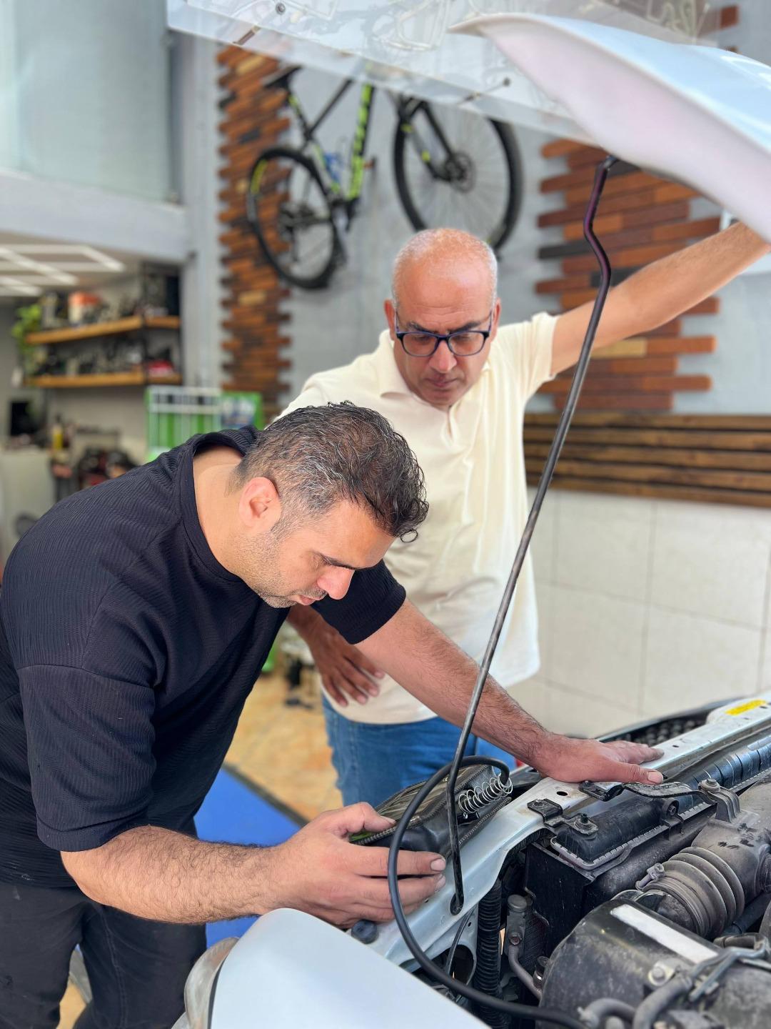 عکس تنظیم موتور مدرن