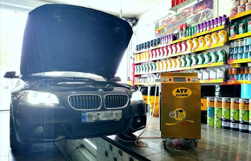 عکس اتوسرویس وتعویض روغن مهدی