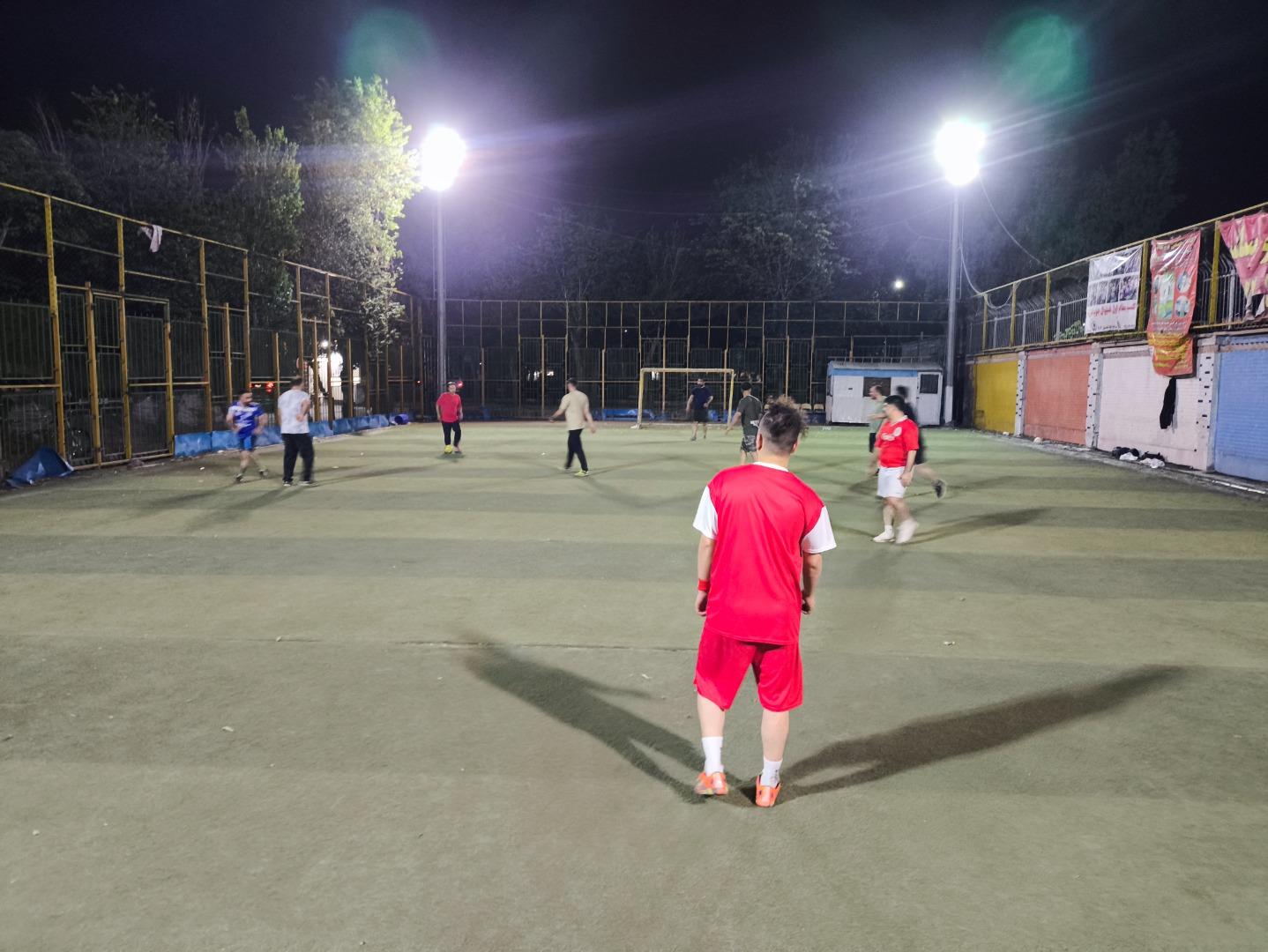 عکس زمین چمن فوتبال گلزار