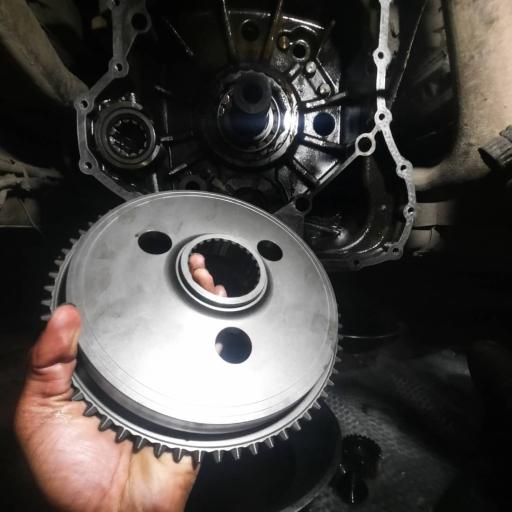 عکس تعمیرگاه کامیون اسکانیا