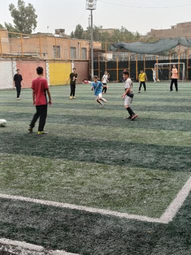 عکس زمین چمن فوتبال گلزار