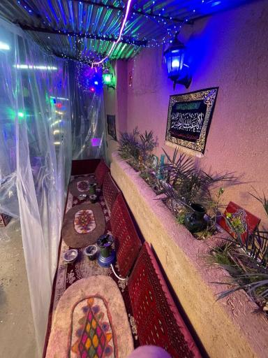 عکس سفره خانه سنتی حیدربابا