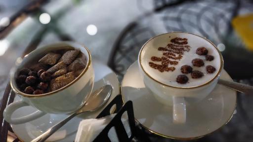 عکس کافه هلگا