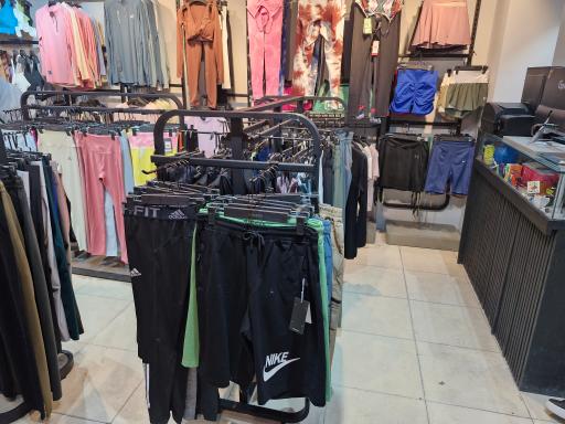 عکس فروشگاه ورزشی پرشین اسپرت