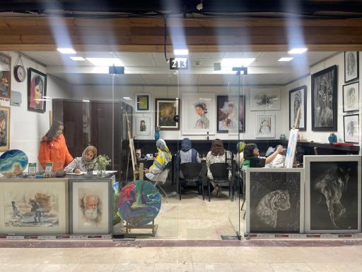 عکس گالری نقاشی سایه