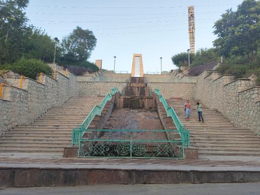 عکس آبشار سنگی