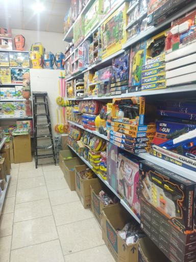 عکس شرکت پخش و تولید اسباب بازی و لوازم التحریر بازیناب