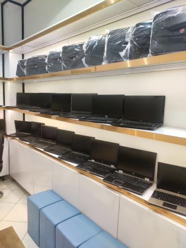 عکس فروشگاه رایانا استور