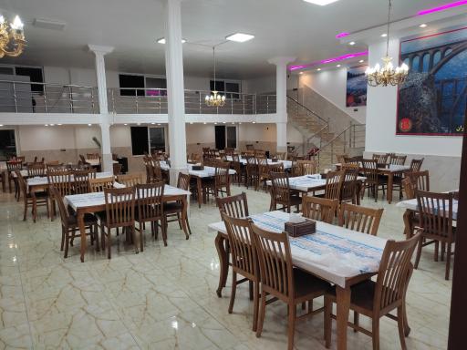 عکس چلو جوجه  اردشیر و پسران