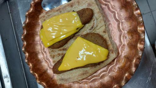 عکس کتلت لاهیجان