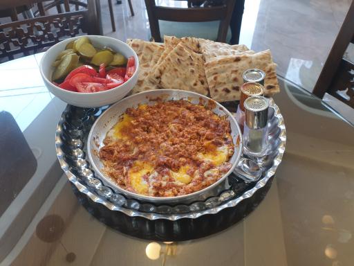 عکس کافه فست فود لئون