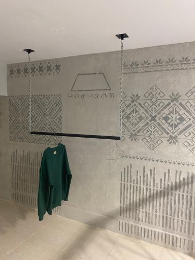 عکس کارگاه تولیدی لباس ذوزنقه