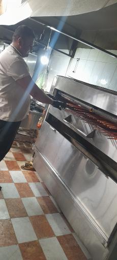 عکس رستوران شازده