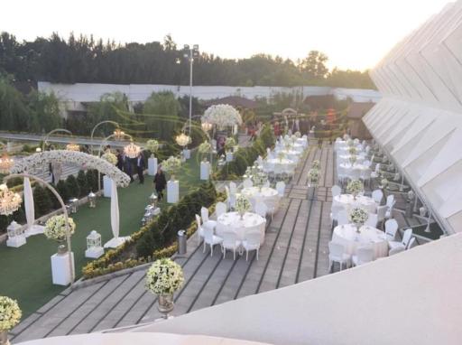 عکس باغ تالار تاج