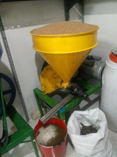 عکس روغنگیری و فروشگاه روغن گیاهی سعدی