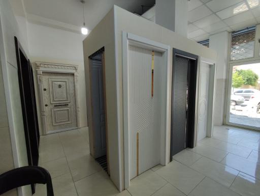 عکس فروشگاه درب ضد سرقت آرمانی درب