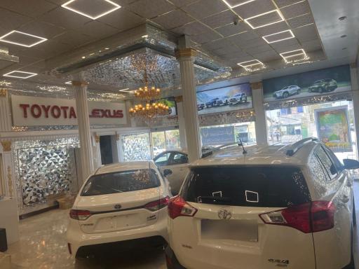 عکس نمایندگی تویوتا اورنگ