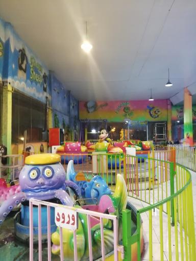 عکس شهربازی شهر عجایب تبریز