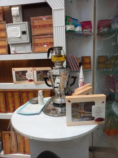 عکس فروشگاه زعفران ایرانمهر