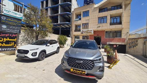 عکس اجاره اتومبیل بدون راننده پژمان