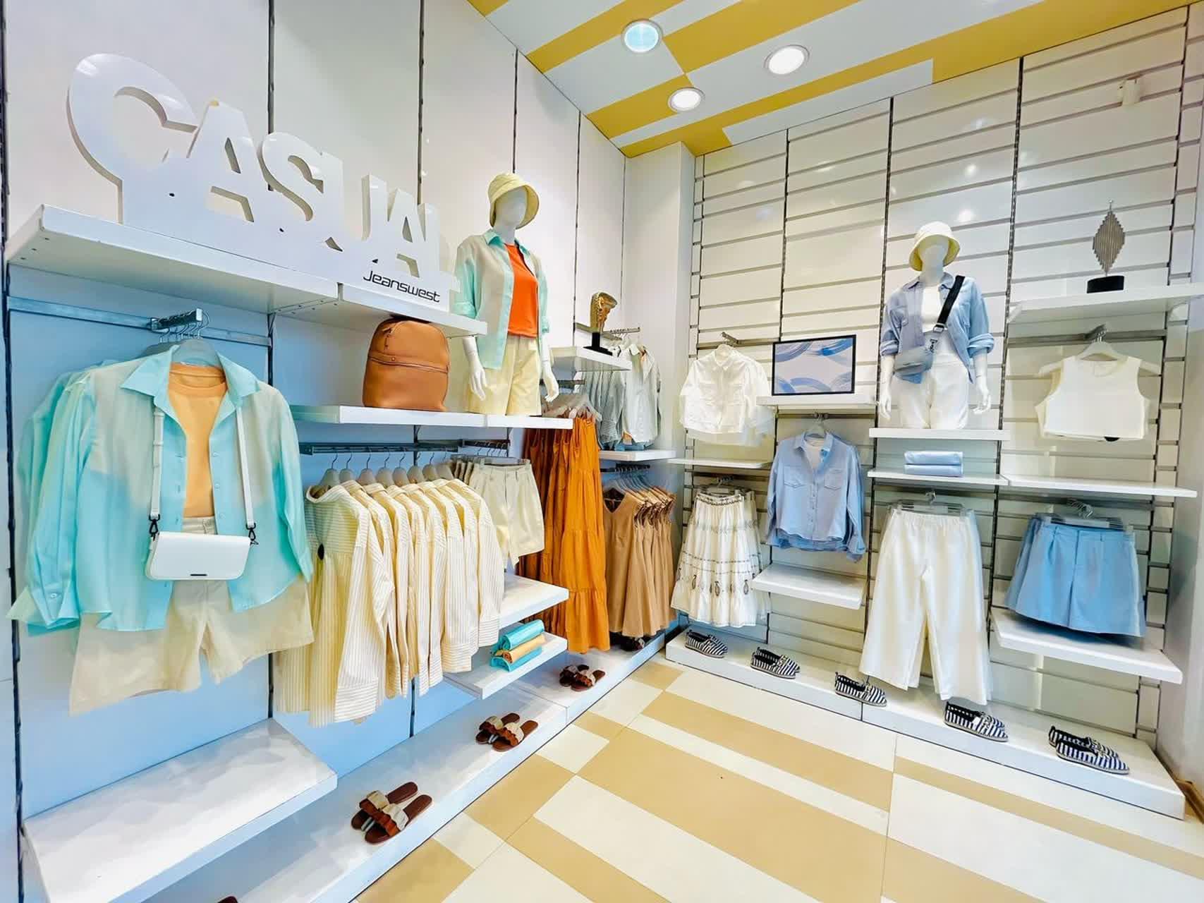 عکس جین وست بام‌لند شعبه گلستان